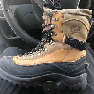 Sorel men’s conquest winter boots